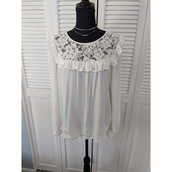 WAYF Tops - WAYF Blouse Womens Sz M Feminine Lace Ruffle Boho Chic Ivory Peasant Romance NEW